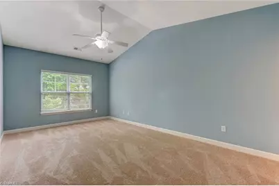 7104 W Friendly Avenue #306, Greensboro, NC 27410 - Photo 14