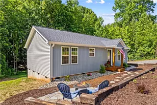 122 Yadkin River Rd, Statesville, NC 28625 - Photo 1