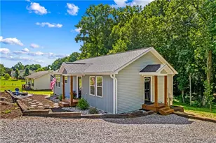 122 Yadkin River Rd, Statesville, NC 28625 - Photo 38