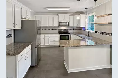 5208 Bridge Pointe Drive, Clemmons, NC 27012 - Photo 8