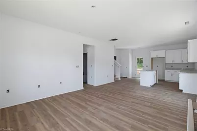 1301 Excelsior Street, Winston-Salem, NC 27101 - Photo 2