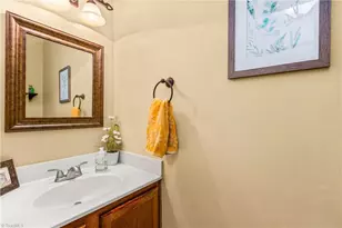 2901 Bradenton Dr, Winston-Salem, NC 27103 - Photo 18