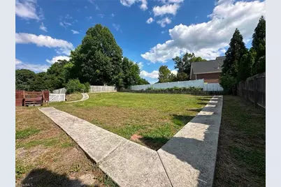 2308 Leeds Avenue, High Point, NC 27265 - Photo 18