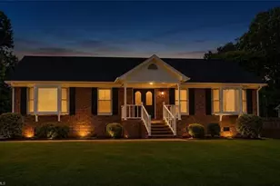 2308 Leeds Ave, High Point, NC 27265 - Photo 26