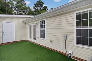 7844 Woodpark Dr, High Point, NC 27265 - Photo 20