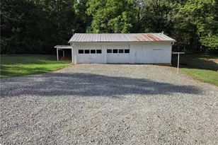 999 Ben Lee Rd, Thomasville, NC 27360 - Photo 6
