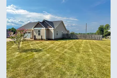 106 Tranquility Lane, Harmony, NC 28634 - Photo 2