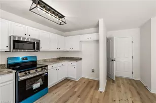 3864 Foliage Dr, Winston-Salem, NC 27101 - Photo 14