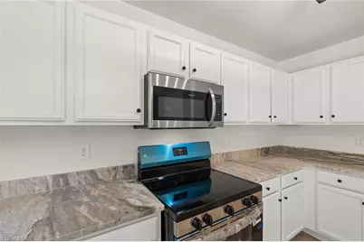 3864 Foliage Drive, Winston-Salem, NC 27101 - Photo 12