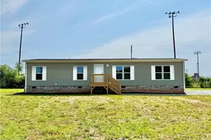 146 Con-Lee Dr, Olin, NC 28660 - Photo 2