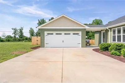 139 Headen Hills Drive, Lexington, NC 27292 - Photo 4