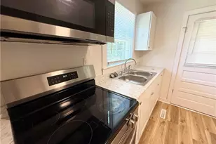 2604 Lyndhurst Ave, Winston-Salem, NC 27103 - Photo 6