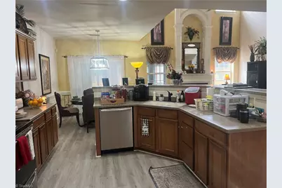 721 Spinning Wheel Point, High Point, NC 27265 - Photo 12