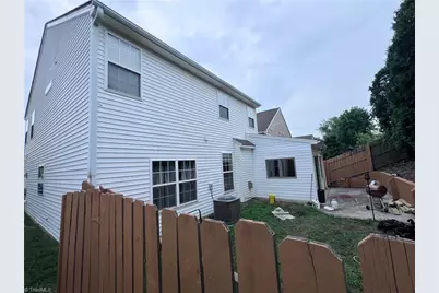 721 Spinning Wheel Point, High Point, NC 27265 - Photo 8