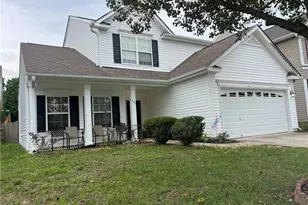 721 Spinning Wheel Point, High Point, NC 27265 - Photo 4
