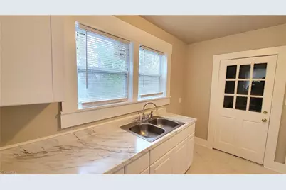 1009 Logan Street, Greensboro, NC 27406 - Photo 10