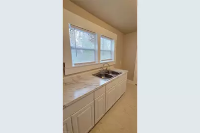1009 Logan Street, Greensboro, NC 27406 - Photo 6