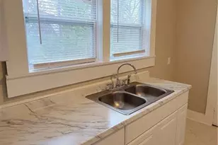 1009 Logan St, Greensboro, NC 27406 - Photo 6