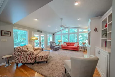 5034 Cobblestone Road, Winston-Salem, NC 27106 - Photo 2