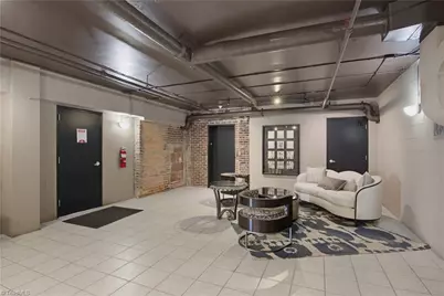 1 W 5th Street #302, Winston-Salem, NC 27101 - Photo 4