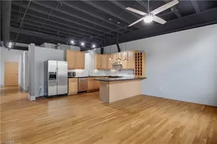 1 W 5th St, Winston-Salem, NC 27101 - Photo 14