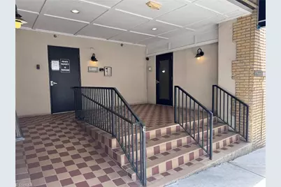 1 W 5th Street #302, Winston-Salem, NC 27101 - Photo 2