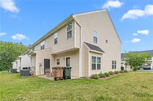 114 Summerland Dr, Greensboro, NC 27405 - Photo 24