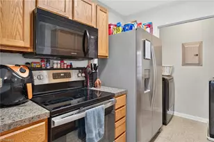 2206 Mc Connell Dr, Kernersville, NC 27284 - Photo 10