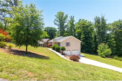 843 Montgomery Court, Walnut Cove, NC 27052 - Photo 4