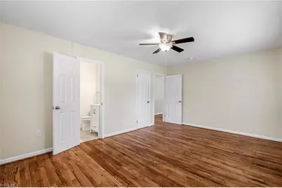1300 Rotherwood Road, Greensboro, NC 27406 - Photo 12