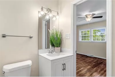 1300 Rotherwood Road, Greensboro, NC 27406 - Photo 14
