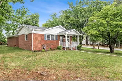 1300 Rotherwood Road, Greensboro, NC 27406 - Photo 2