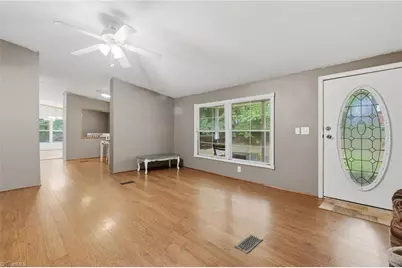 365 Sunflower Road, Statesville, NC 28625 - Photo 4