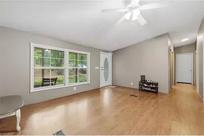 365 Sunflower Road, Statesville, NC 28625 - Photo 6
