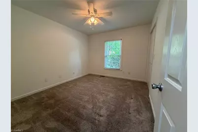 104 Crestview Terrace, Thomasville, NC 27360 - Photo 18