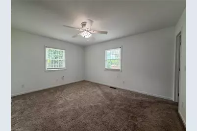 104 Crestview Terrace, Thomasville, NC 27360 - Photo 12