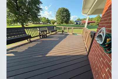 104 Crestview Terrace, Thomasville, NC 27360 - Photo 30