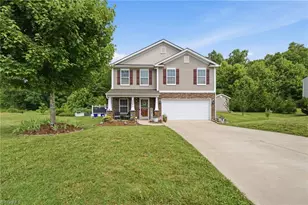 6689 Ridge Bluff Dr, Rural Hall, NC 27045 - Photo 2