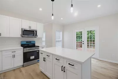 6616 Ivystone Drive, Jamestown, NC 27282 - Photo 18