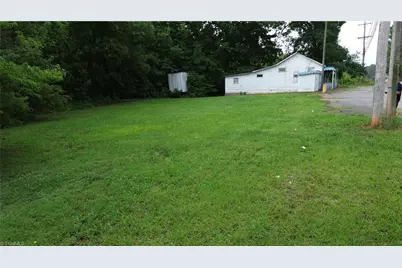 7721 Nc Highway 8, Lexington, NC 27292 - Photo 10