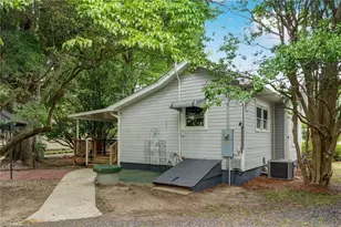 1713 Vance St, Reidsville, NC 27320 - Photo 30