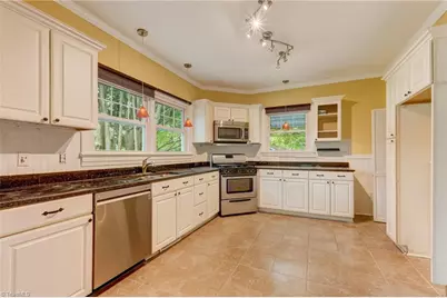 1713 Vance Street, Reidsville, NC 27320 - Photo 14