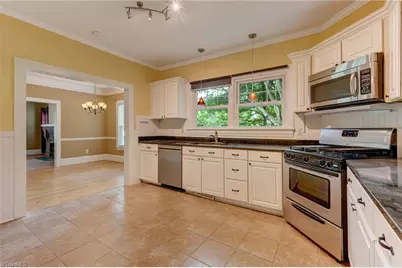 1713 Vance Street, Reidsville, NC 27320 - Photo 16