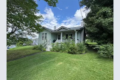 816 W Haymore Street, Mount Airy, NC 27030 - Photo 4