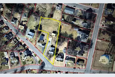 816 W Haymore Street, Mount Airy, NC 27030 - Photo 2
