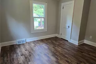 198 Spring St, Mocksville, NC 27028 - Photo 12