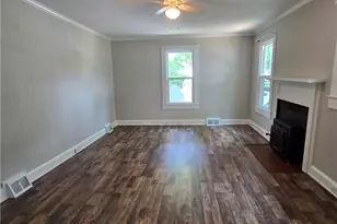 198 Spring St, Mocksville, NC 27028 - Photo 4