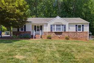 168 Piccadilly Dr, Winston-Salem, NC 27104 - Photo 1