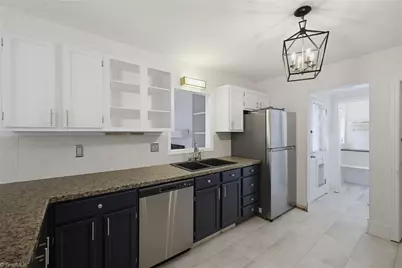 168 Piccadilly Drive, Winston-Salem, NC 27104 - Photo 10