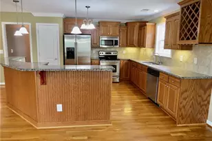 132 Feather Ridge Cir, Reidsville, NC 27320 - Photo 2